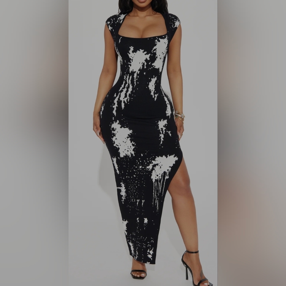 Fashion Nova Lee Abstract Sweater Maxi Dress - Black/White XL